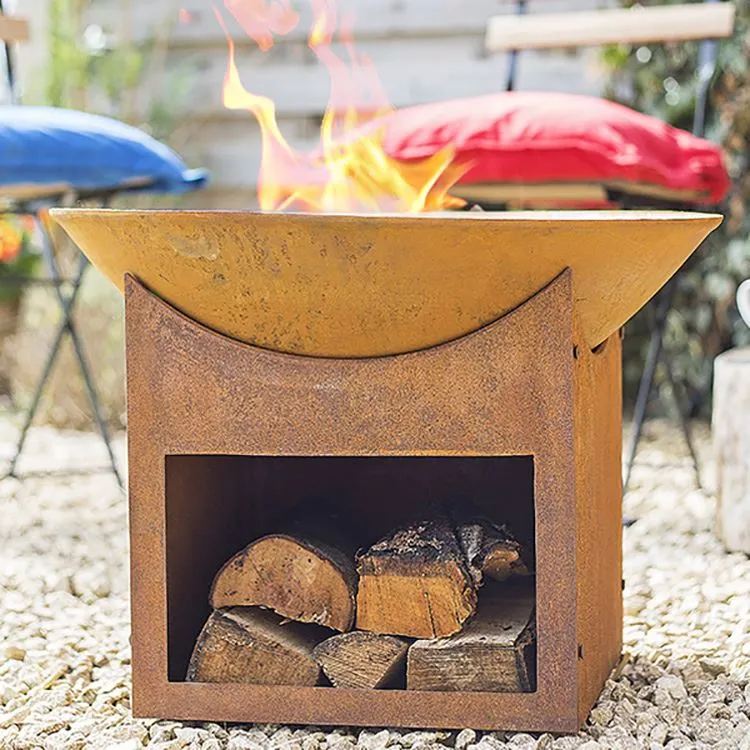 Пожежа на задньому дворі Кортена