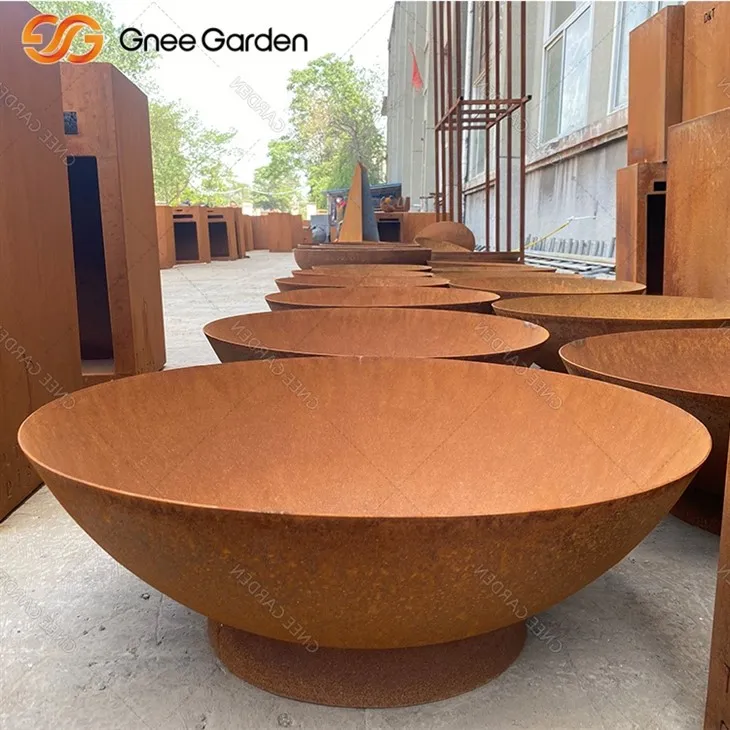 Corten Steel Fire Pit гладка естетика