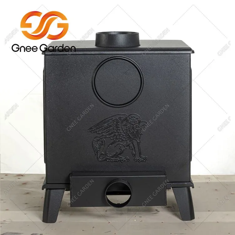 Внутрішні та зовнішні дров’яні чавунні каміни